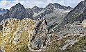 Tatry Polskie w oddali widoczne z Łomnickiej Przełęczy